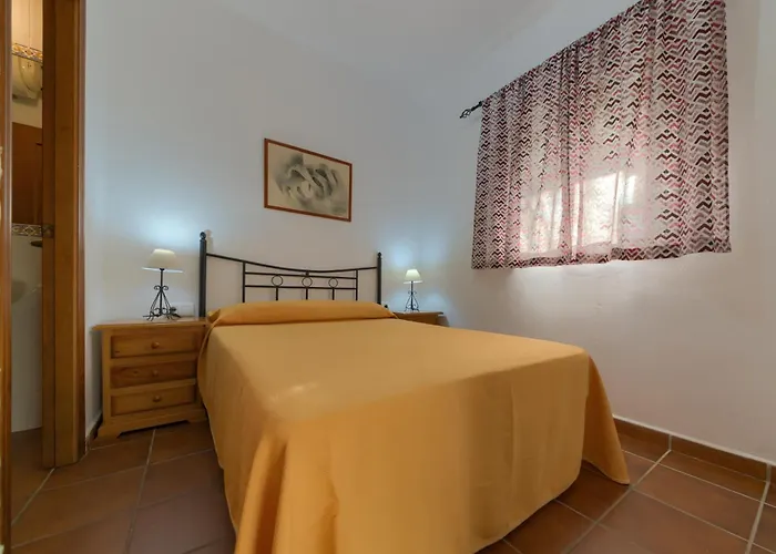 & Glamping Conil Playa Kemp *