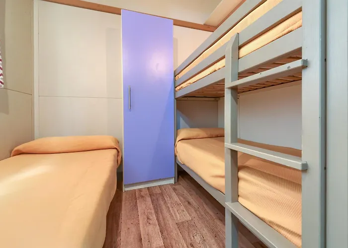 & Glamping Conil Playa *