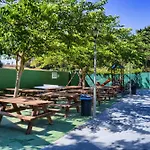 & Glamping Conil Playa Коніль-де-ла-Фронтера