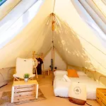 Κάμπινγκ & Glamping Conil Playa