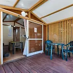 & Glamping Conil Playa *