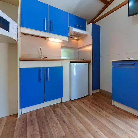 & Glamping Conil Playa Campeggio *